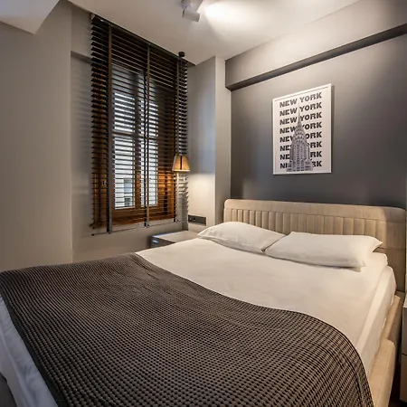 Bguest Pera 4*