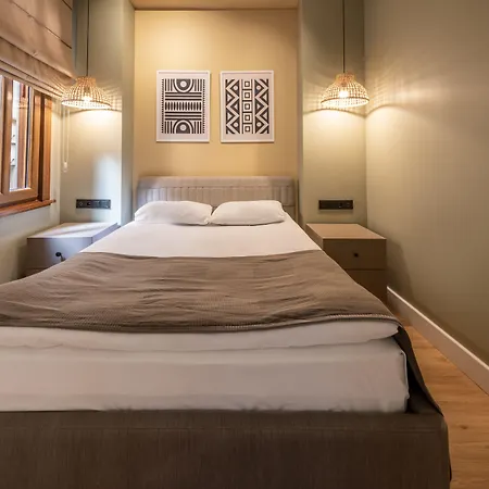 Lejlighedshotel Bguest Pera 4*