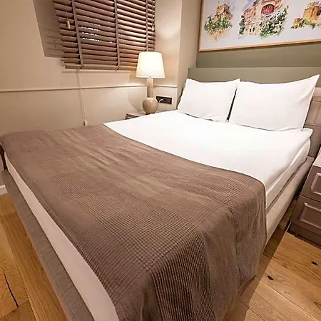 Bguest Pera Aparthotel