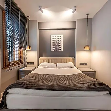 Bguest Pera Aparthotel